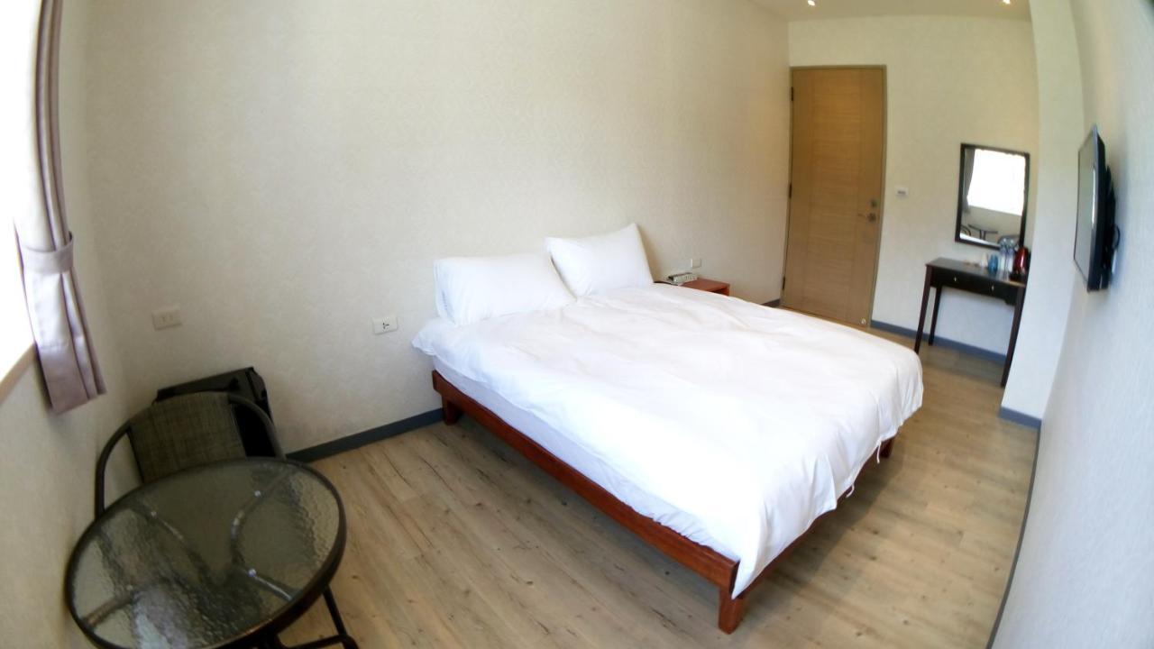 Fun Wind Sailing Hostel Nanwan Exterior photo